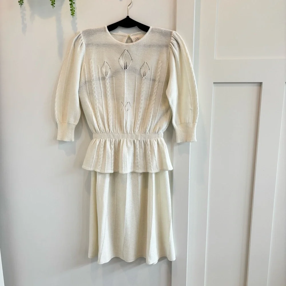 Vintage 70's Savion by Ignacy Feuer Cream Women's Knit Skirt Set Peplum Size 10